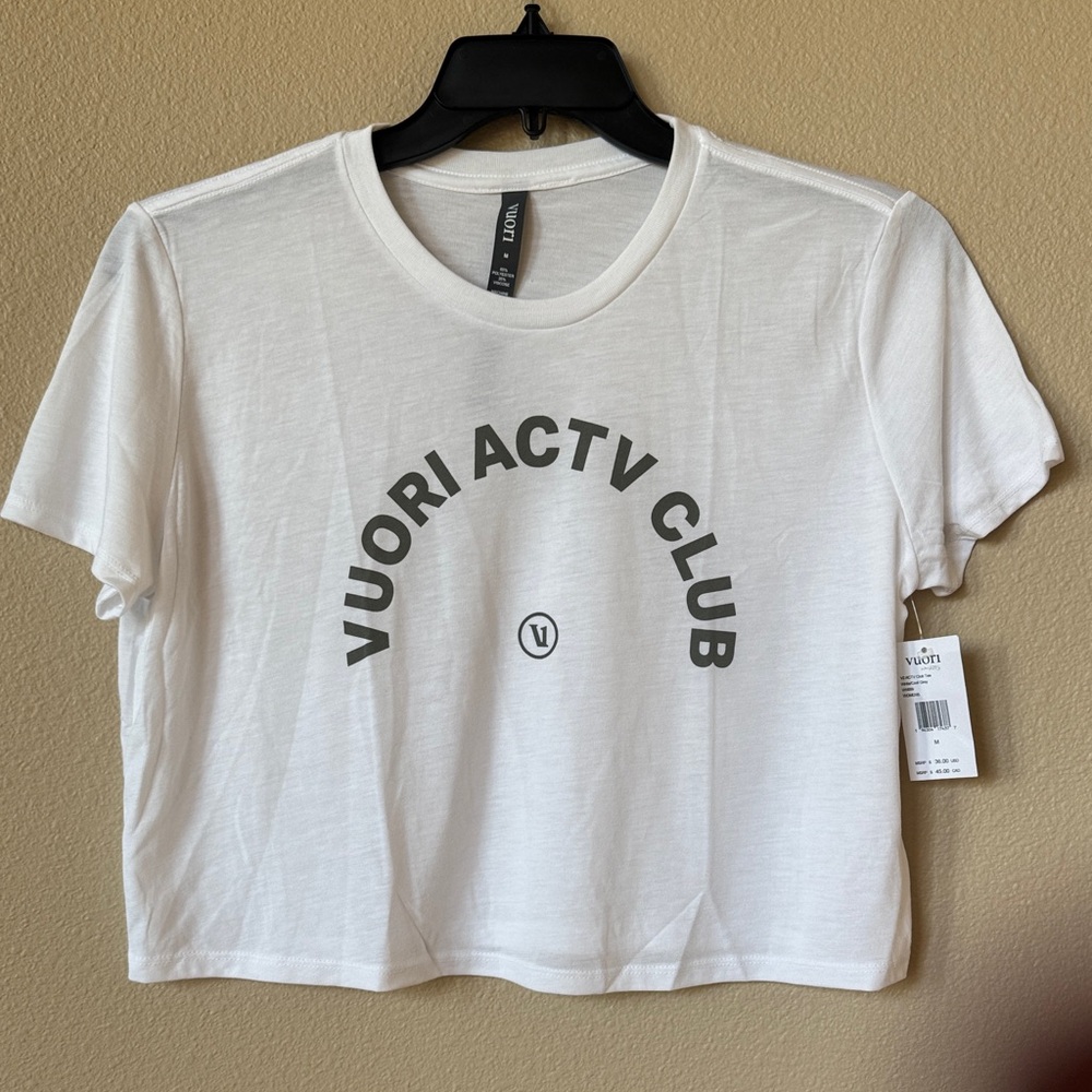Vuori Women's ACTV Club Cropped Graphic Tee - Picture 3 of 7